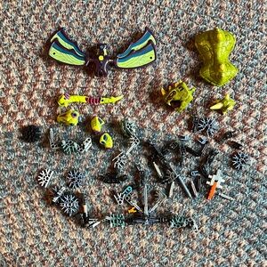 K’nex Dinosaur & ReKonstructors Relic, & Tempest parts plus extras